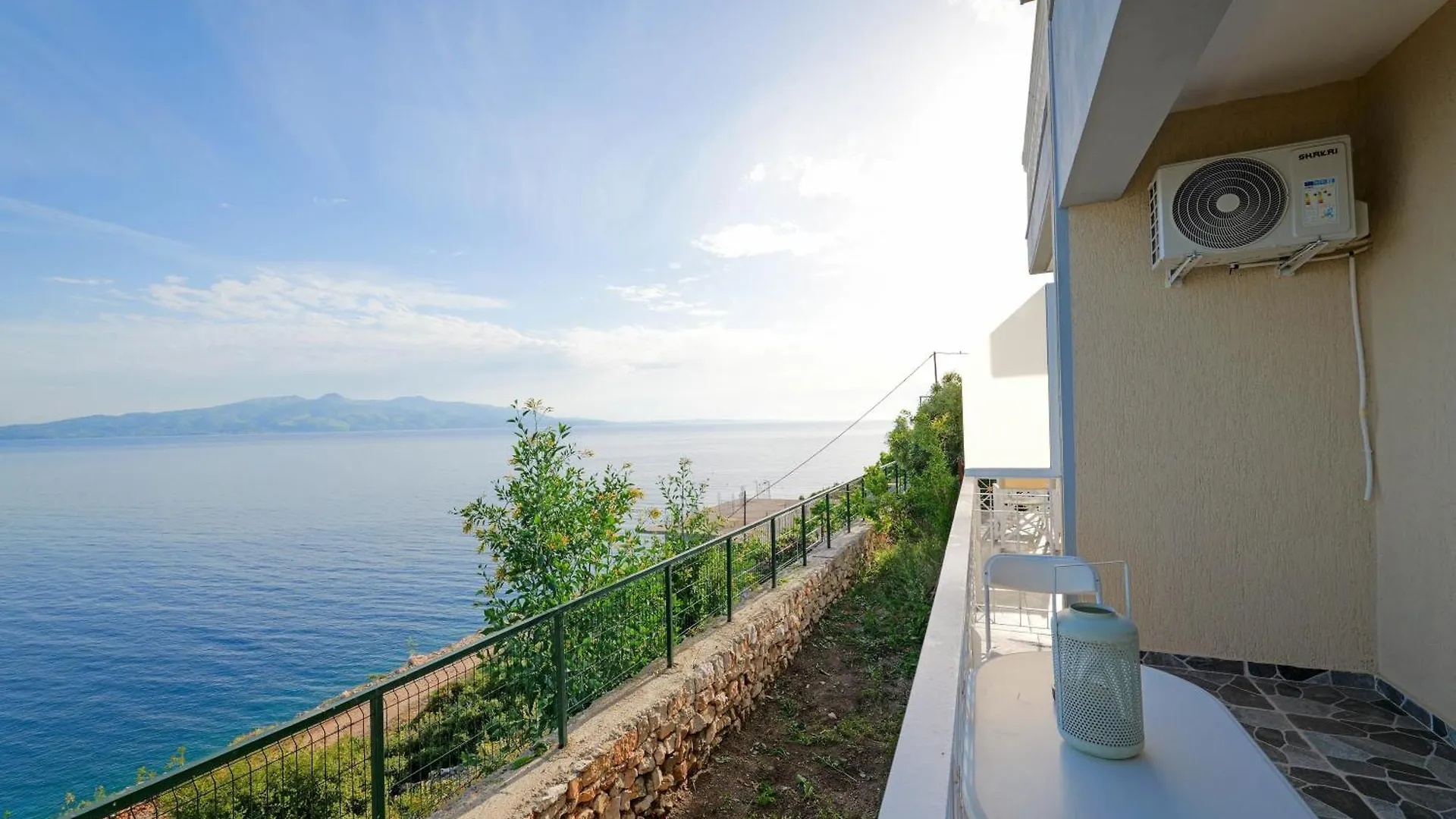 Vila Shakaj Sarandë 0*,